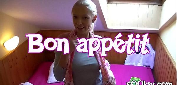 Petite Salope toute Fraiche super Chaude (amateur)